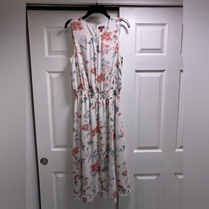 Vince Camuto White and Red Floral Maxi Dress